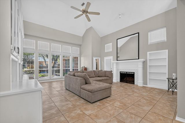 106 Sceptre Drive, Rockwall, TX 75032