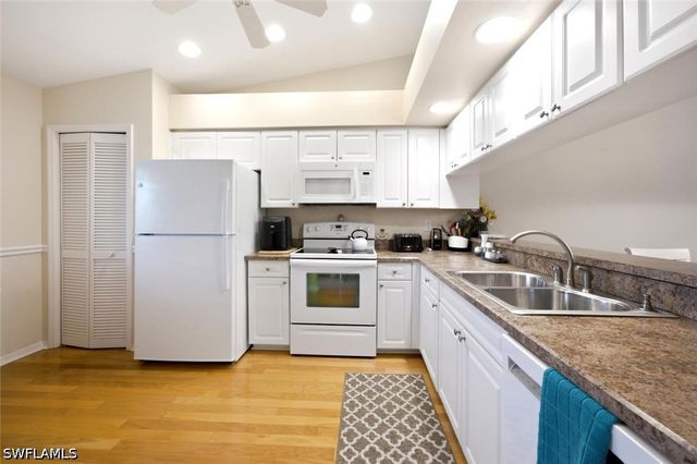 7360 Saint Ives WAY 2301, Naples, FL 34104
