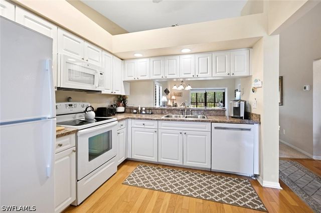 7360 Saint Ives WAY 2301, Naples, FL 34104