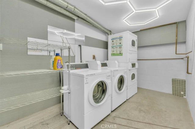 6643 De Longpre 10, Los Angeles, CA 90028