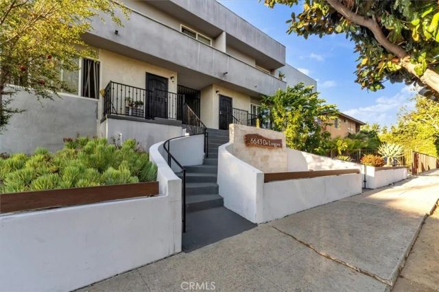 6643 De Longpre 10, Los Angeles, CA 90028