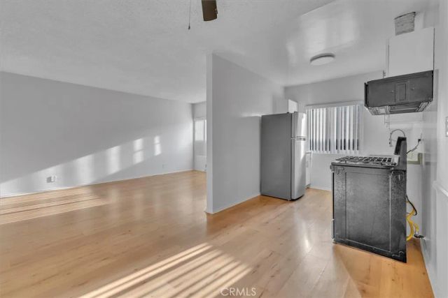 6643 De Longpre 10, Los Angeles, CA 90028