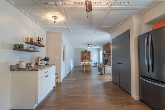 624 Poplar Fork Street, Hurricane, WV 25526