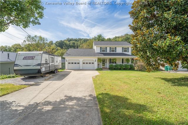 624 Poplar Fork Street, Hurricane, WV 25526