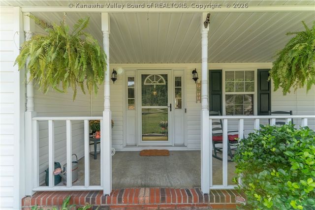 624 Poplar Fork Street, Hurricane, WV 25526