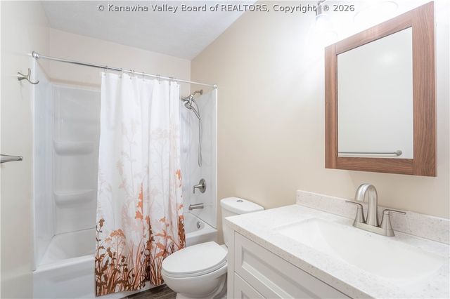 624 Poplar Fork Street, Hurricane, WV 25526