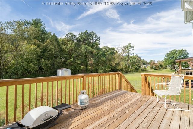 624 Poplar Fork Street, Hurricane, WV 25526
