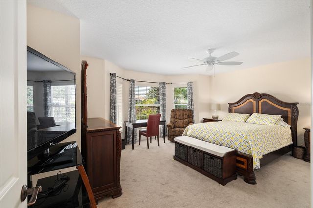 2033 SALMON WAY, The Villages, FL 32162