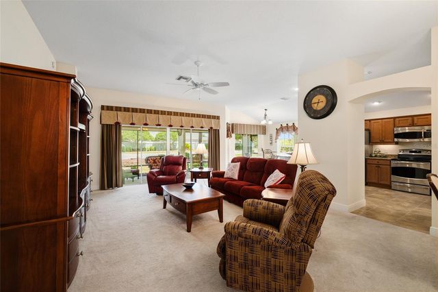 2033 SALMON WAY, The Villages, FL 32162