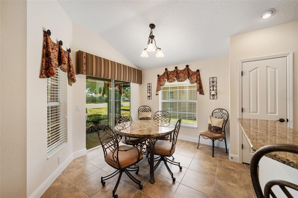 Image 16 of property listing at 2033 SALMON WAY, The Villages, FL 32162