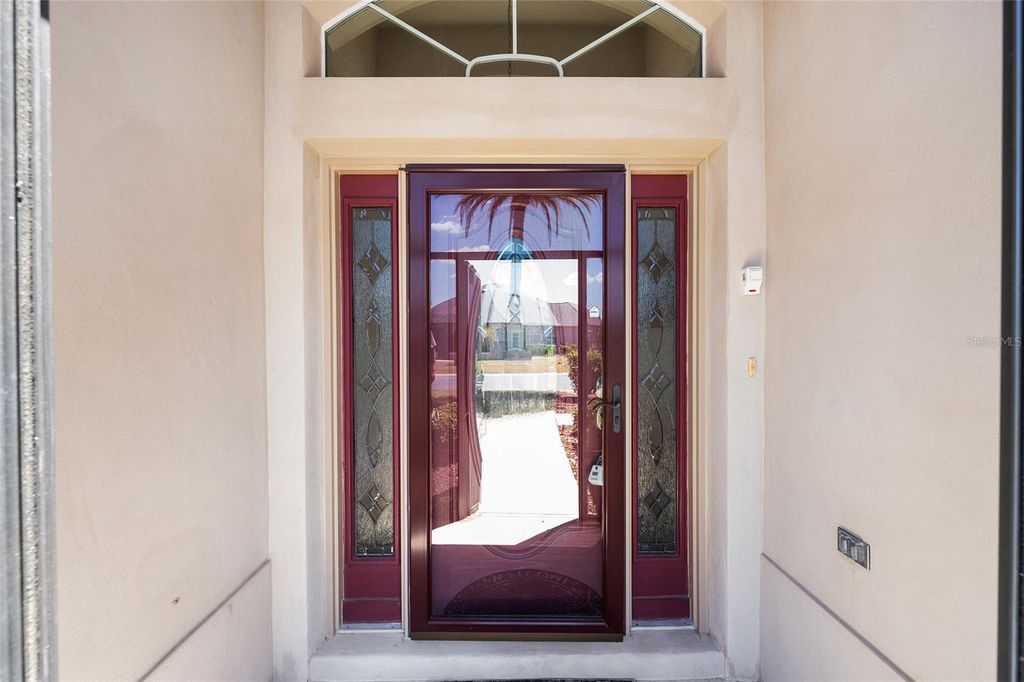 Image 4 of property listing at 2033 SALMON WAY, The Villages, FL 32162