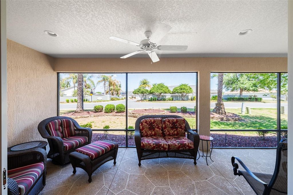 Image 32 of property listing at 2033 SALMON WAY, The Villages, FL 32162