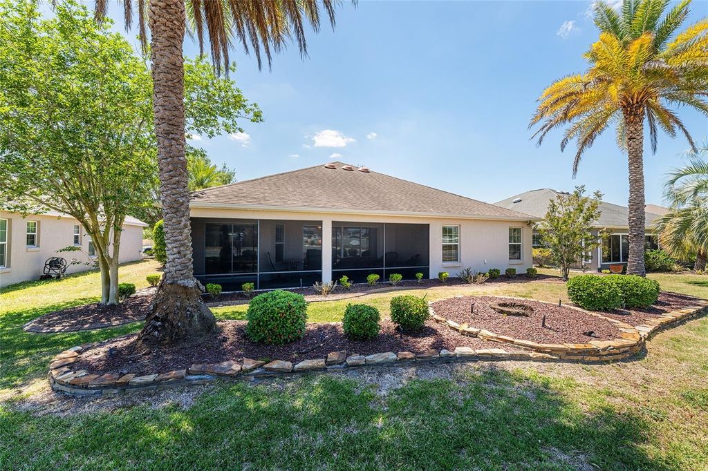 Image 35 of property listing at 2033 SALMON WAY, The Villages, FL 32162