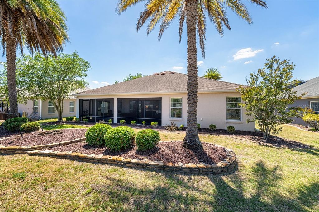 Image 36 of property listing at 2033 SALMON WAY, The Villages, FL 32162