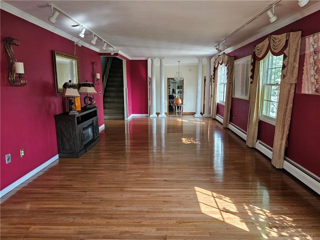 818 Larchmont Circle, Elmira, NY 14905