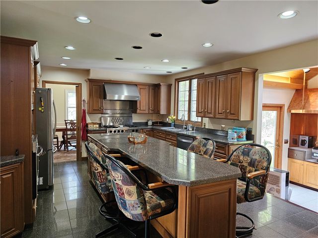 818 Larchmont Circle, Elmira, NY 14905