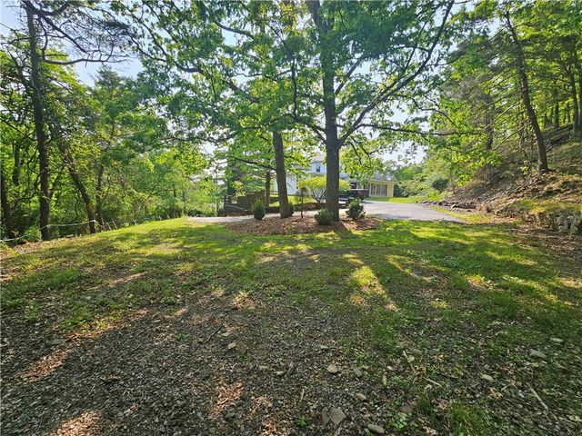 818 Larchmont Circle, Elmira, NY 14905