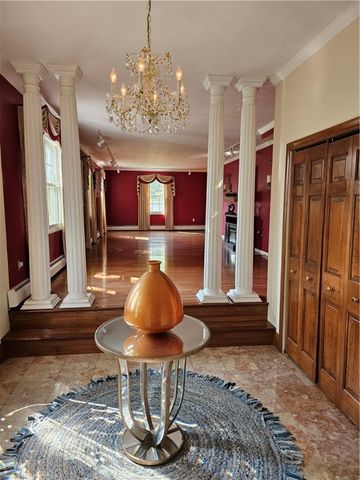 818 Larchmont Circle, Elmira, NY 14905