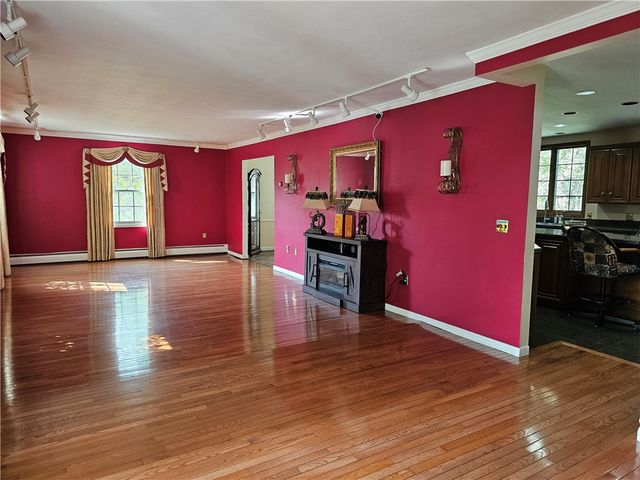 818 Larchmont Circle, Elmira, NY 14905