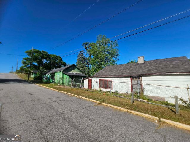 209 Dix Street, Lagrange, GA 30241