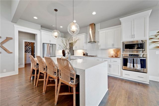 11510 W 157th Terrace, Overland Park, KS 66221