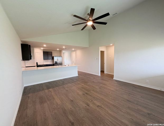 503 Avalon Banks, Cibolo, TX 78108