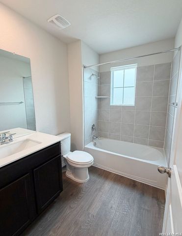 503 Avalon Banks, Cibolo, TX 78108