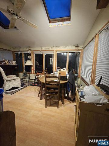 50 Oneida Avenue, Oakland, NJ 07436