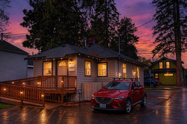 624 NW Hill Street, Bend, OR 97703