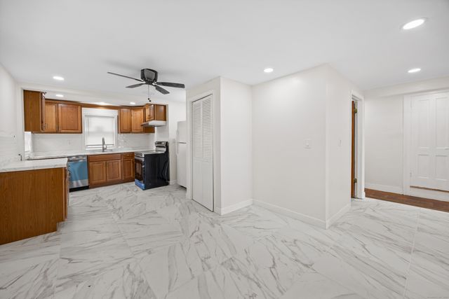 57 King Street, Stratford, CT 06615