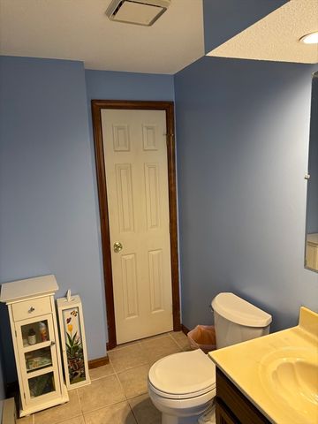 283 Fuller Rd T, Chicopee, MA 01020