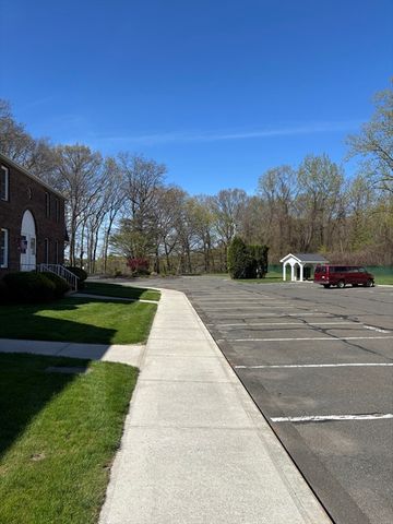 283 Fuller Rd T, Chicopee, MA 01020