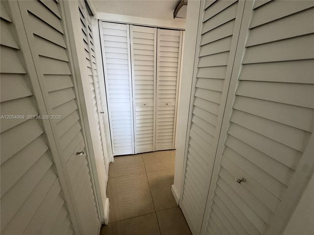 10610 SW 158th Ct 206, Miami, FL 33196