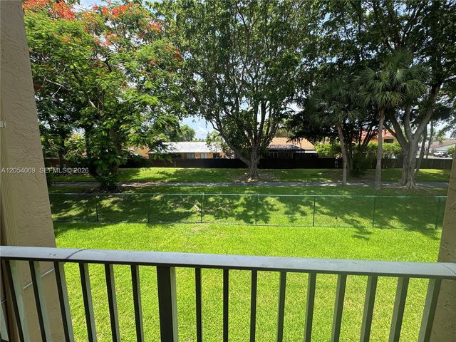 10610 SW 158th Ct 206, Miami, FL 33196
