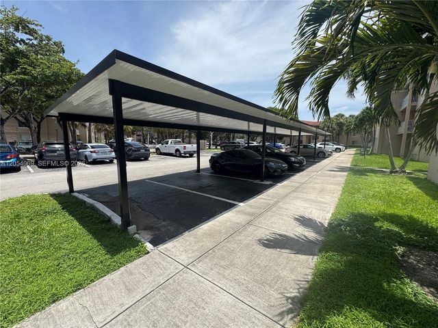 10610 SW 158th Ct 206, Miami, FL 33196