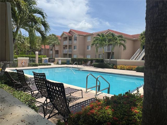 10610 SW 158th Ct 206, Miami, FL 33196