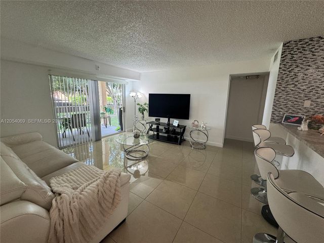 10610 SW 158th Ct 206, Miami, FL 33196