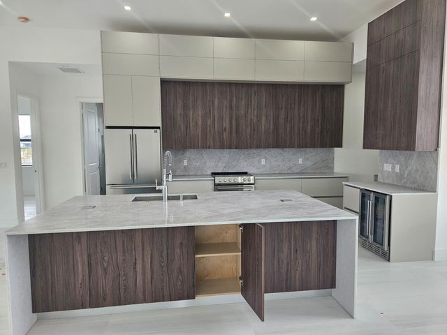 2324 Deer Run Trail, The Acreage, FL 33470