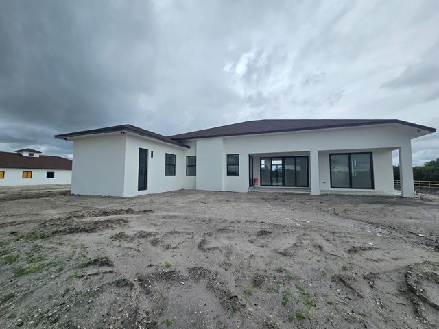 2324 Deer Run Trail, The Acreage, FL 33470