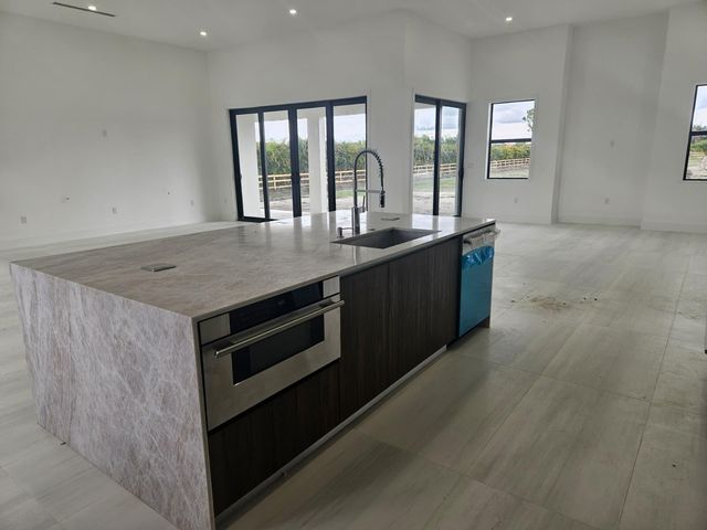 2324 Deer Run Trail, The Acreage, FL 33470