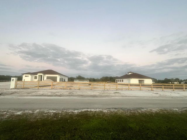 2324 Deer Run Trail, The Acreage, FL 33470