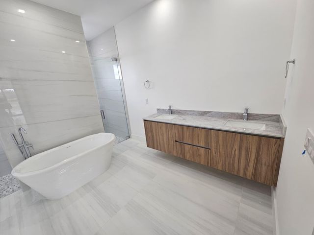 2324 Deer Run Trail, The Acreage, FL 33470