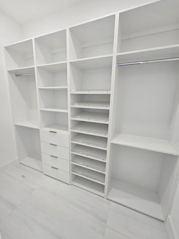 2324 Deer Run Trail, The Acreage, FL 33470