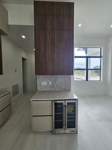 2324 Deer Run Trail, The Acreage, FL 33470