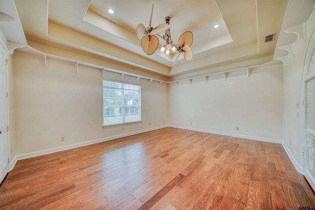 15 W Elmwood, Mt Vernon, TX 75457