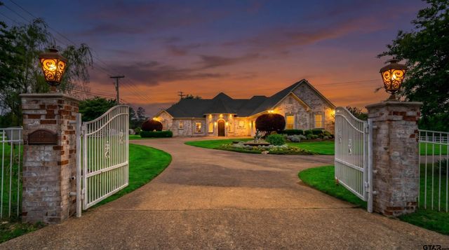 15 W Elmwood, Mt Vernon, TX 75457