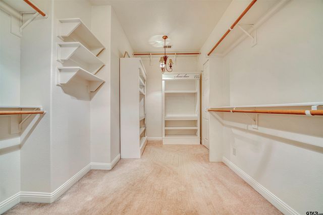 15 W Elmwood, Mt Vernon, TX 75457