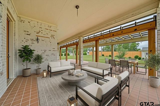 15 W Elmwood, Mt Vernon, TX 75457