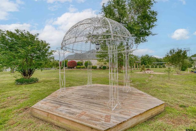 15 W Elmwood, Mt Vernon, TX 75457