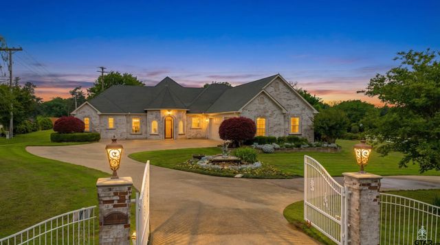15 W Elmwood, Mt Vernon, TX 75457